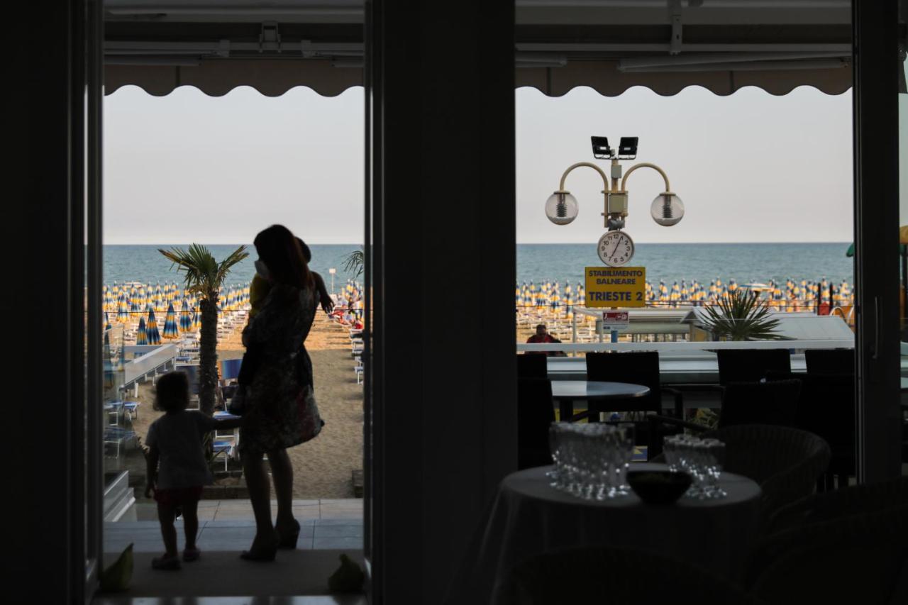 Hotel Boston 3 Stelle Superior Frontemare Lido di Jesolo Esterno foto
