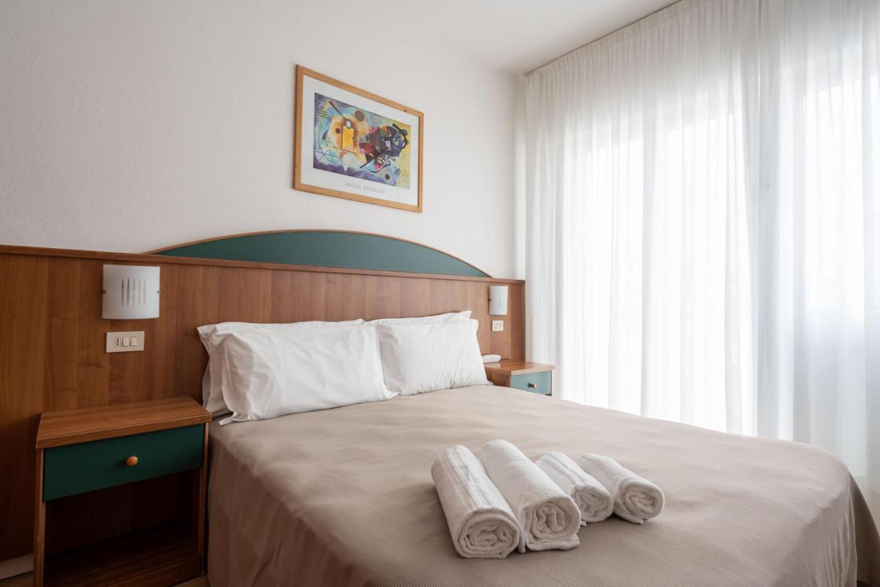 Hotel Boston 3 Stelle Superior Frontemare Lido di Jesolo Esterno foto