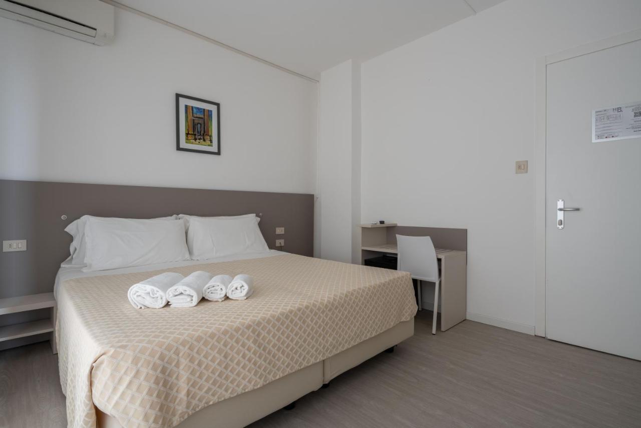 Hotel Boston 3 Stelle Superior Frontemare Lido di Jesolo Esterno foto
