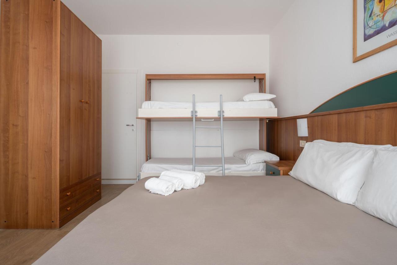 Hotel Boston 3 Stelle Superior Frontemare Lido di Jesolo Esterno foto