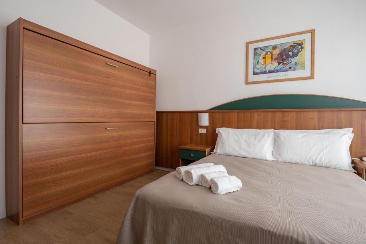 Hotel Boston 3 Stelle Superior Frontemare Lido di Jesolo Esterno foto