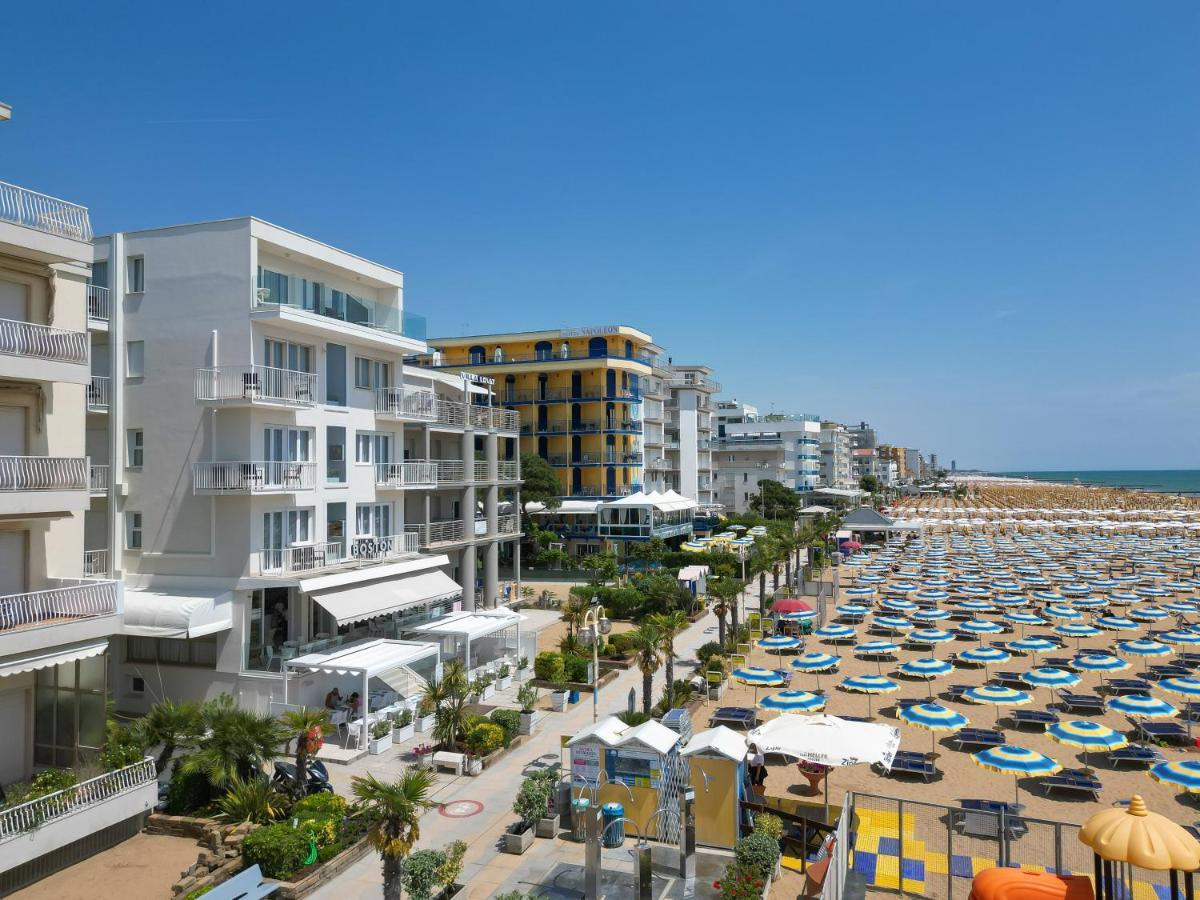 Hotel Boston 3 Stelle Superior Frontemare Lido di Jesolo Esterno foto