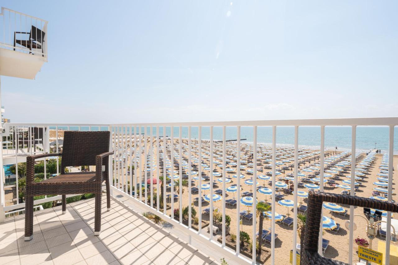 Hotel Boston 3 Stelle Superior Frontemare Lido di Jesolo Esterno foto