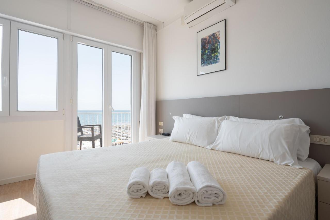 Hotel Boston 3 Stelle Superior Frontemare Lido di Jesolo Esterno foto