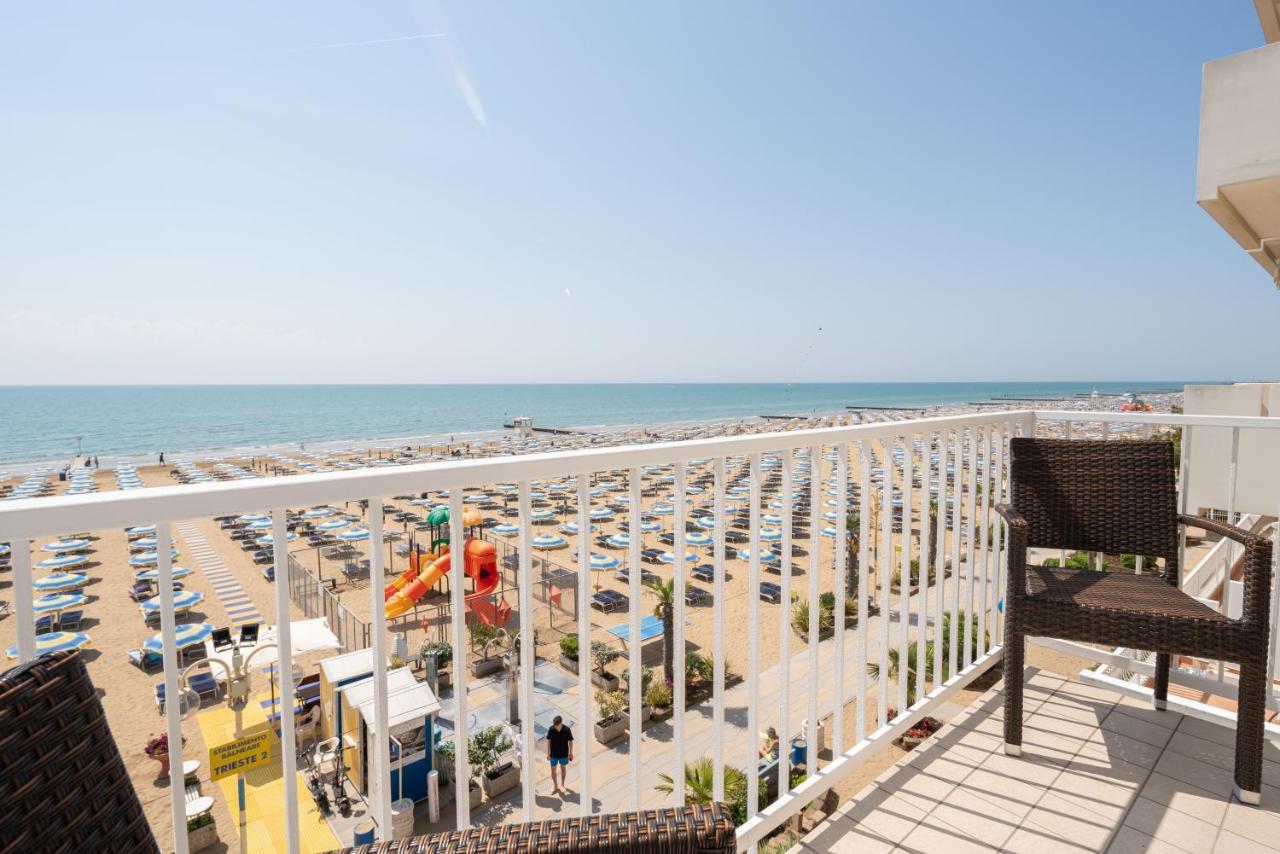 Hotel Boston 3 Stelle Superior Frontemare Lido di Jesolo Esterno foto