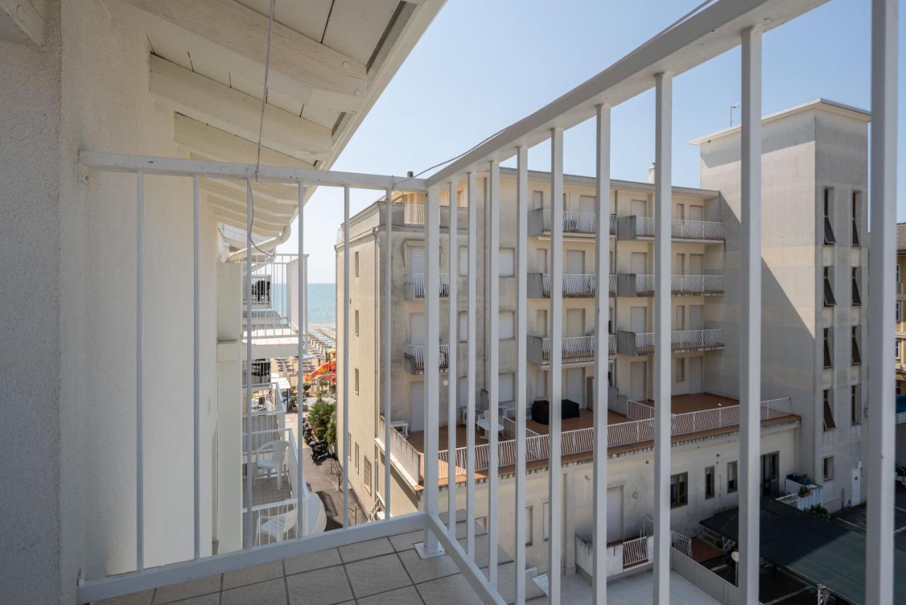 Hotel Boston 3 Stelle Superior Frontemare Lido di Jesolo Esterno foto